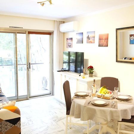 Offre Speciale Festival Film Si Sejour Superieur 12J , 2P Croisette, Grande Terrasse, Parking Gratuit, Calme, Accueil 5 Etoiles, Excellent Rapport Qualite-Prix Cannes Luaran gambar
